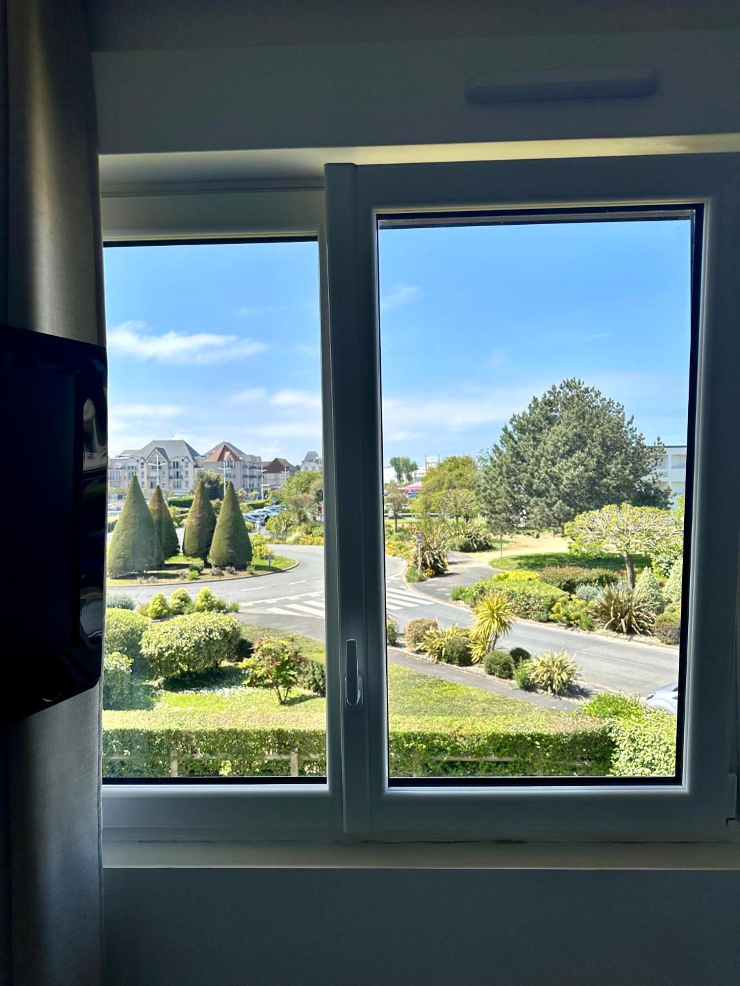 Le Luxe & Votre Vue Mer A Ouistreham Riva Bella المظهر الخارجي الصورة